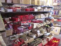 Schachteln und Dosen